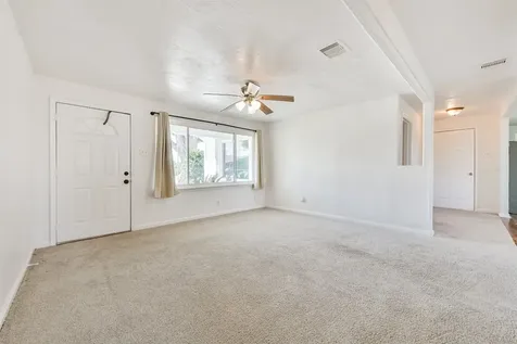 332 N 7th Street La Porte TX 77571