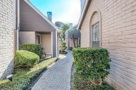 8003 Woodway Drive 81 Houston TX 77063