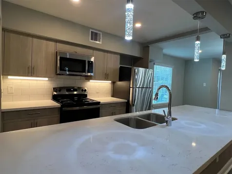 8003 Woodway Drive 81 Houston TX 77063