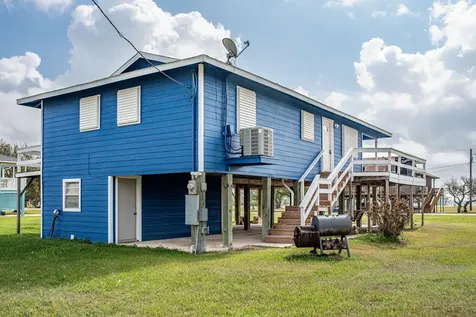 448 Stovall Drive Palacios TX 77465