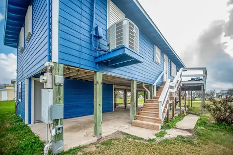 448 Stovall Drive Palacios TX 77465