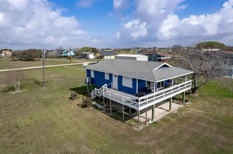 448 Stovall Drive Palacios TX 77465