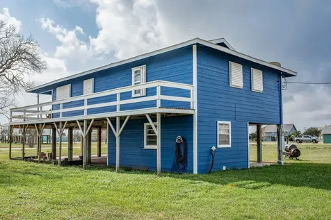 448 Stovall Drive Palacios TX 77465