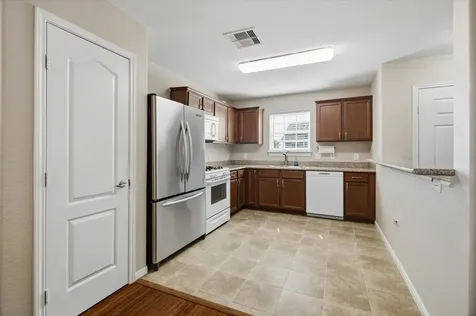 1618 Bayou Shore Drive Galveston TX 77551