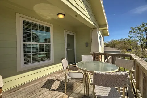 1618 Bayou Shore Drive Galveston TX 77551