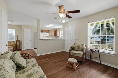 1618 Bayou Shore Drive Galveston TX 77551