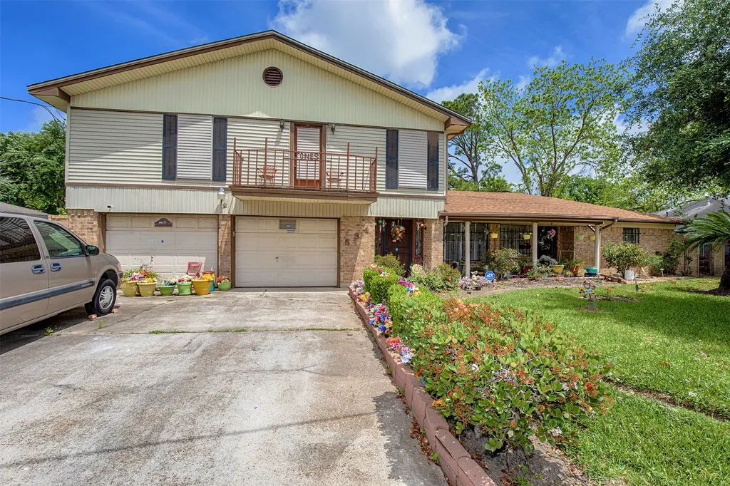 534 N Vionett Lane Texas City TX 77591