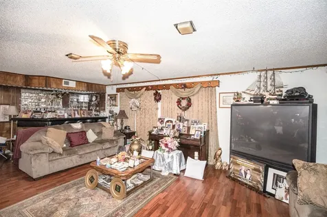 534 N Vionett Lane Texas City TX 77591