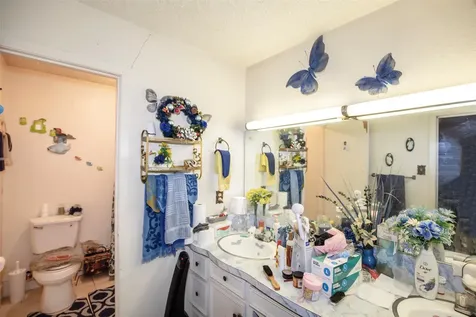 534 N Vionett Lane Texas City TX 77591