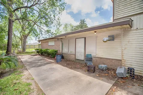 534 N Vionett Lane Texas City TX 77591