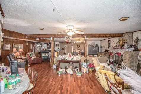 534 N Vionett Lane Texas City TX 77591