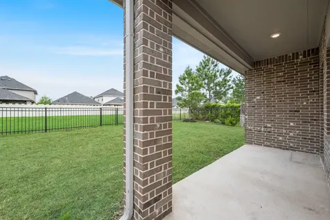 16868 Pink Wintergreen Drive Conroe TX 77385