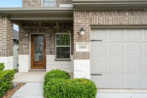 16868 Pink Wintergreen Drive Conroe TX 77385