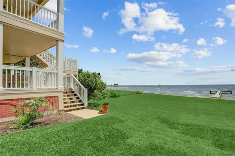 3608 Elmen Street Seabrook TX 77586