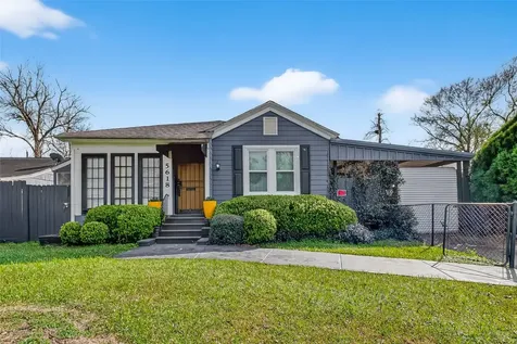 5618 Belmark Street Houston TX 77033