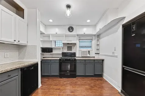 5618 Belmark Street Houston TX 77033