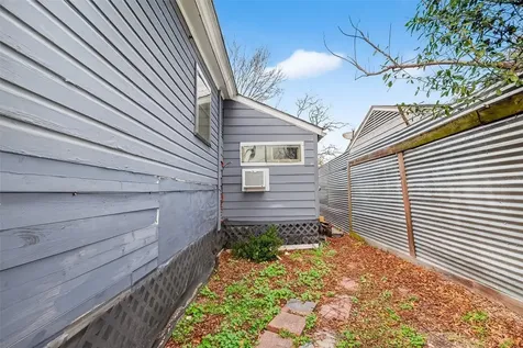 5618 Belmark Street Houston TX 77033