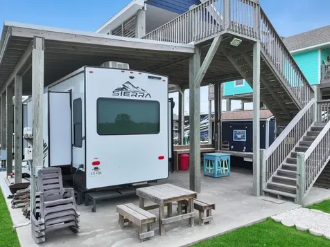 888 S East Road Crystal Beach TX 77650
