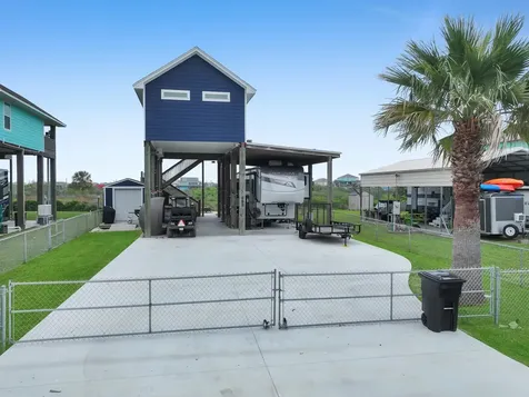888 S East Road Crystal Beach TX 77650