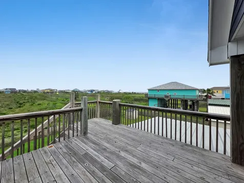888 S East Road Crystal Beach TX 77650