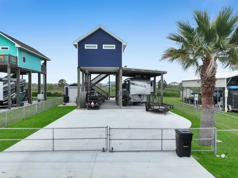 888 S East Road Crystal Beach TX 77650