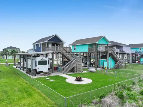 888 S East Road Crystal Beach TX 77650