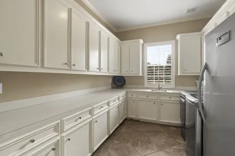 8214 Forest Gate Drive Sugar Land TX 77479