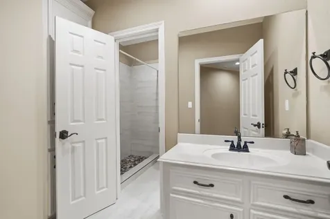 8214 Forest Gate Drive Sugar Land TX 77479