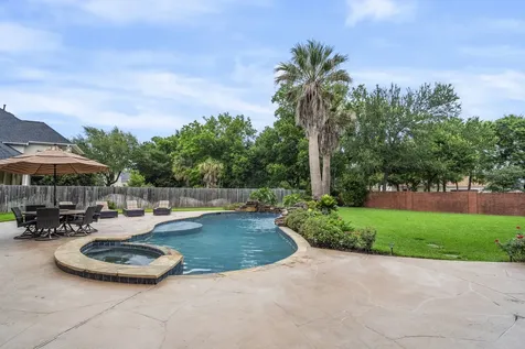 8214 Forest Gate Drive Sugar Land TX 77479