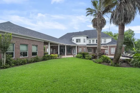 8214 Forest Gate Drive Sugar Land TX 77479