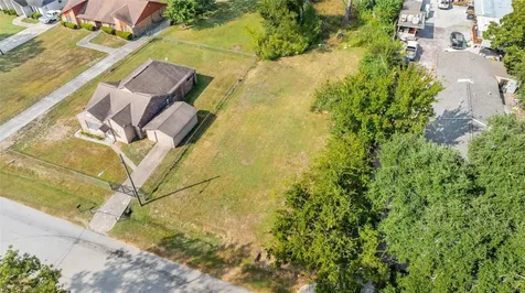 2018 Dewalt Street Houston TX 77088