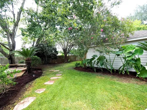 15122 Greenleaf Lane Houston TX 77062