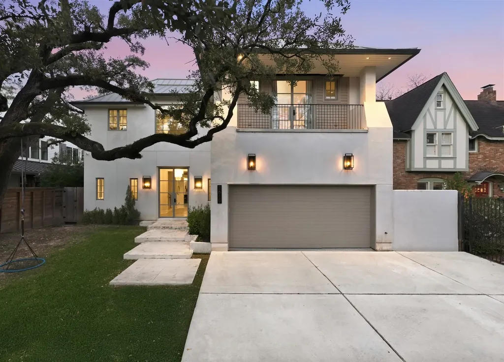 2615 Yupon Street Houston TX 77006