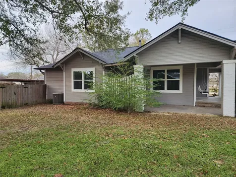 417 Victoria Street Navasota TX 77868