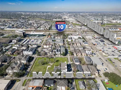 5006 Maxie Street Houston TX 77007