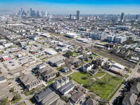 5006 Maxie Street Houston TX 77007