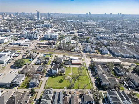 5006 Maxie Street Houston TX 77007