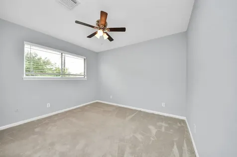 10654 Hazelhurst Drive 28 Houston TX 77043