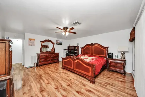 12746 Roy Road Pearland TX 77581