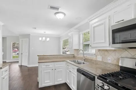 946 Pennygent Lane Channelview TX 77530