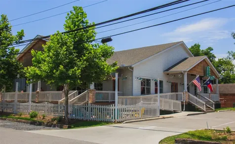 330 Neyland Street Houston TX 77022
