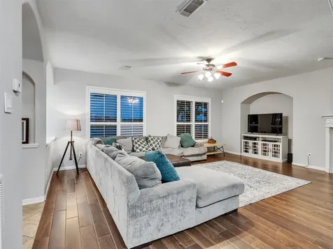 2146 Brittany Colony Drive League City TX 77573