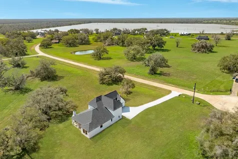 1737 Flintlock Court Angleton TX 77515