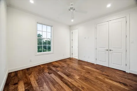 220 Morningside Park Street Houston TX 77024