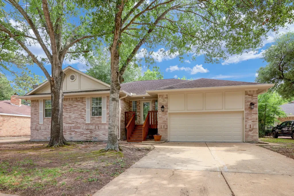 7442 Tall Pines Drive Houston TX 77088