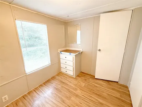 110 #32 Woodlawn Drive 32 Friendswood TX 77546