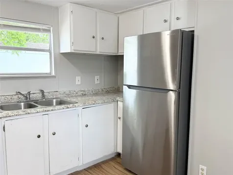 110 #32 Woodlawn Drive 32 Friendswood TX 77546