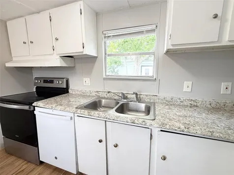 110 #32 Woodlawn Drive 32 Friendswood TX 77546