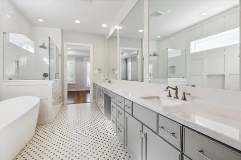 411 W 24th Street Houston TX 77008