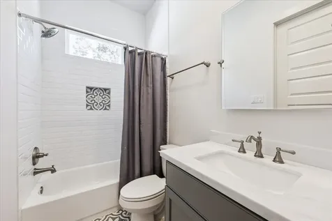 411 W 24th Street Houston TX 77008